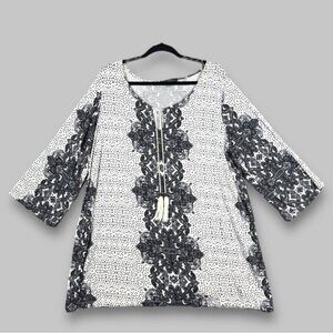 Rose & Olive Women's Boho Paisley Print Rayon Blend Lace Trim Top Size 3X